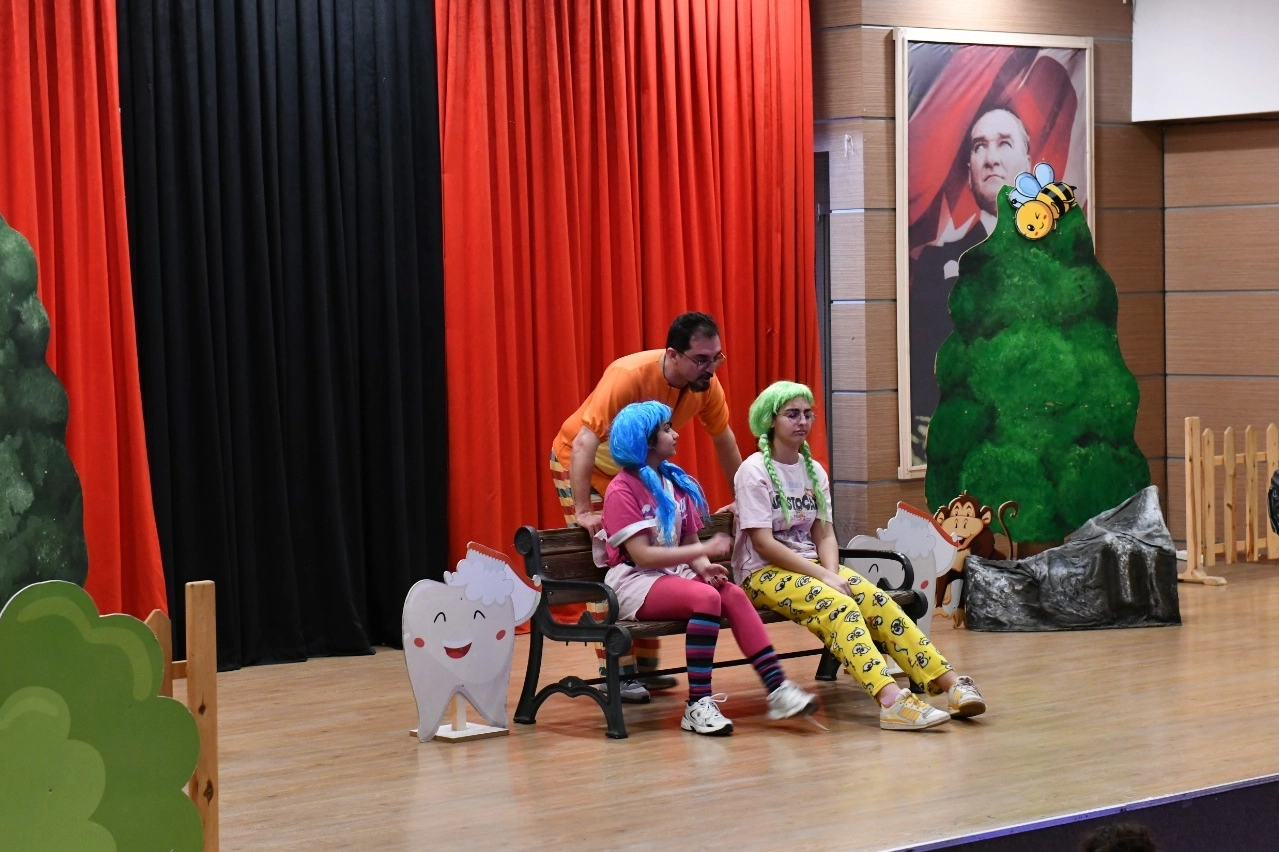 "Mikropsuz Bir Hayat" çocuklarla buluştu