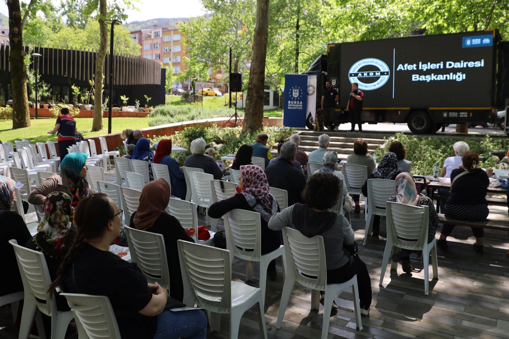 Bursa'dan mahallelerde 'halk sağlığı ve afet bilinci' eğitimi