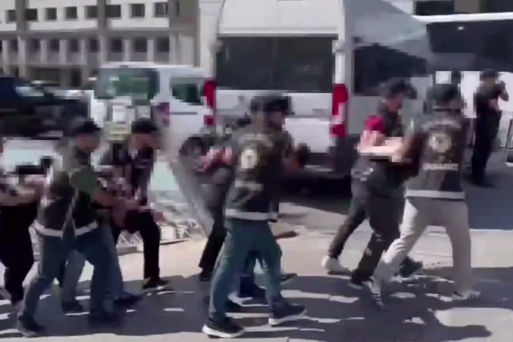 Kağıthane'deki el bombalı saldırıya 9 tutuklama