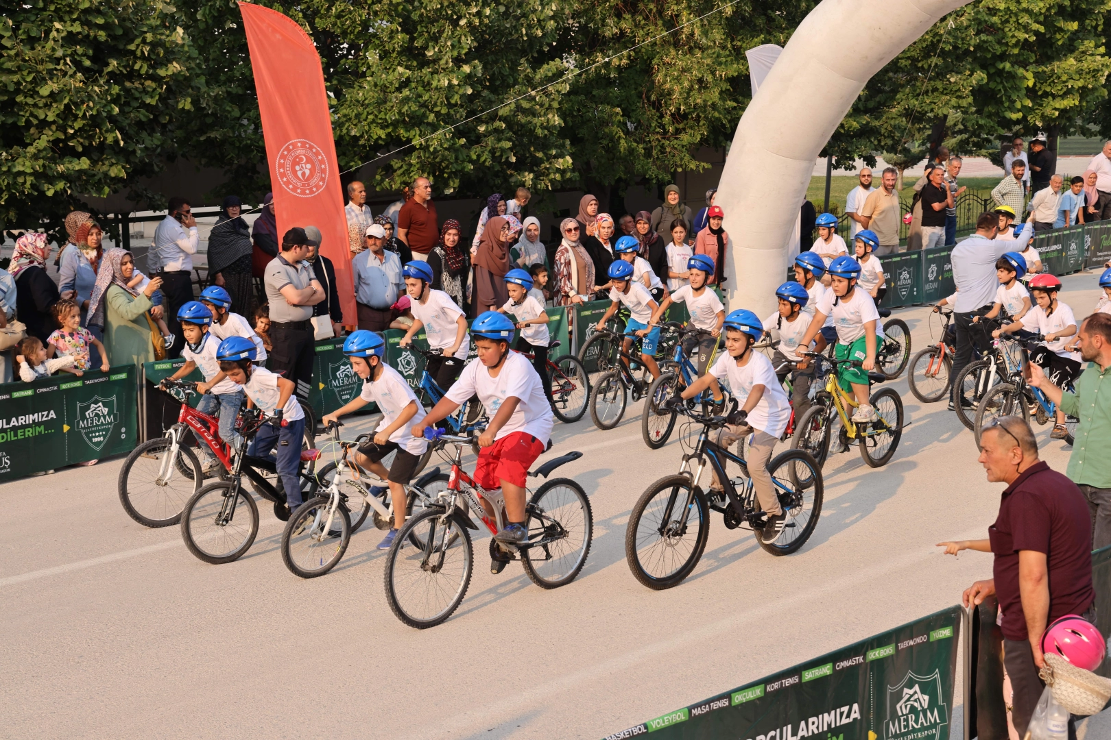 Konya Meram'da düz bisiklet yarışları