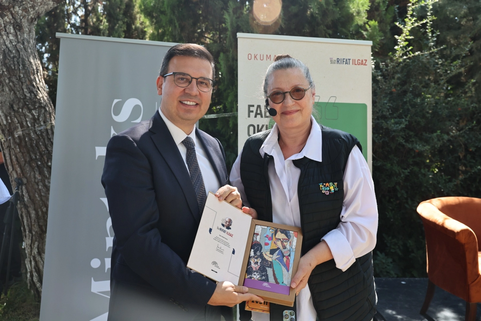 Vahide Perçin, Minteks çalışanlarıyla Rıfat Ilgaz’ı konuştu